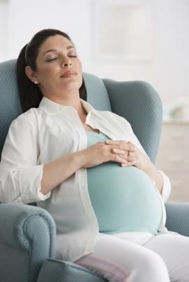 what causes heartburn in pregnancy